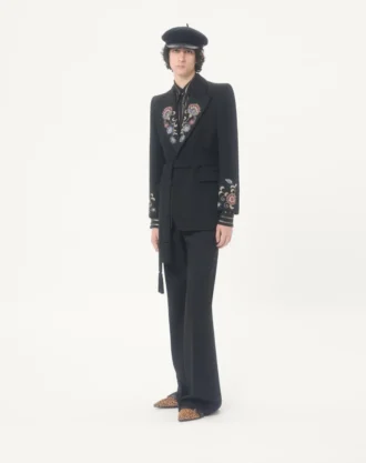 Chaqueta bordada con cinturón de Valentino en lana Grain De Poudre