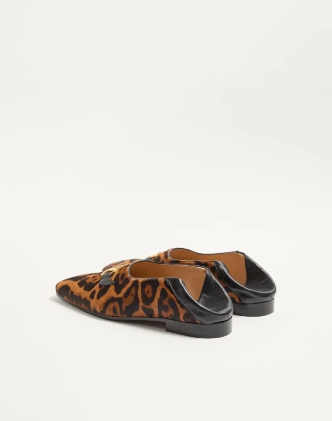 Mocasines Babouche de piel de becerro con estampado Fauve Eclat de Valentino Garavani