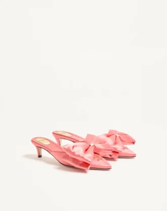 Mules Yolande de satén de 45 mm