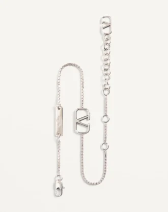 Pulsera de metal con el logotipo VLogo